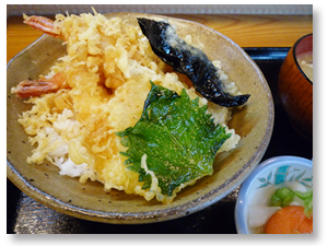 定食:天丼、香物、汁物